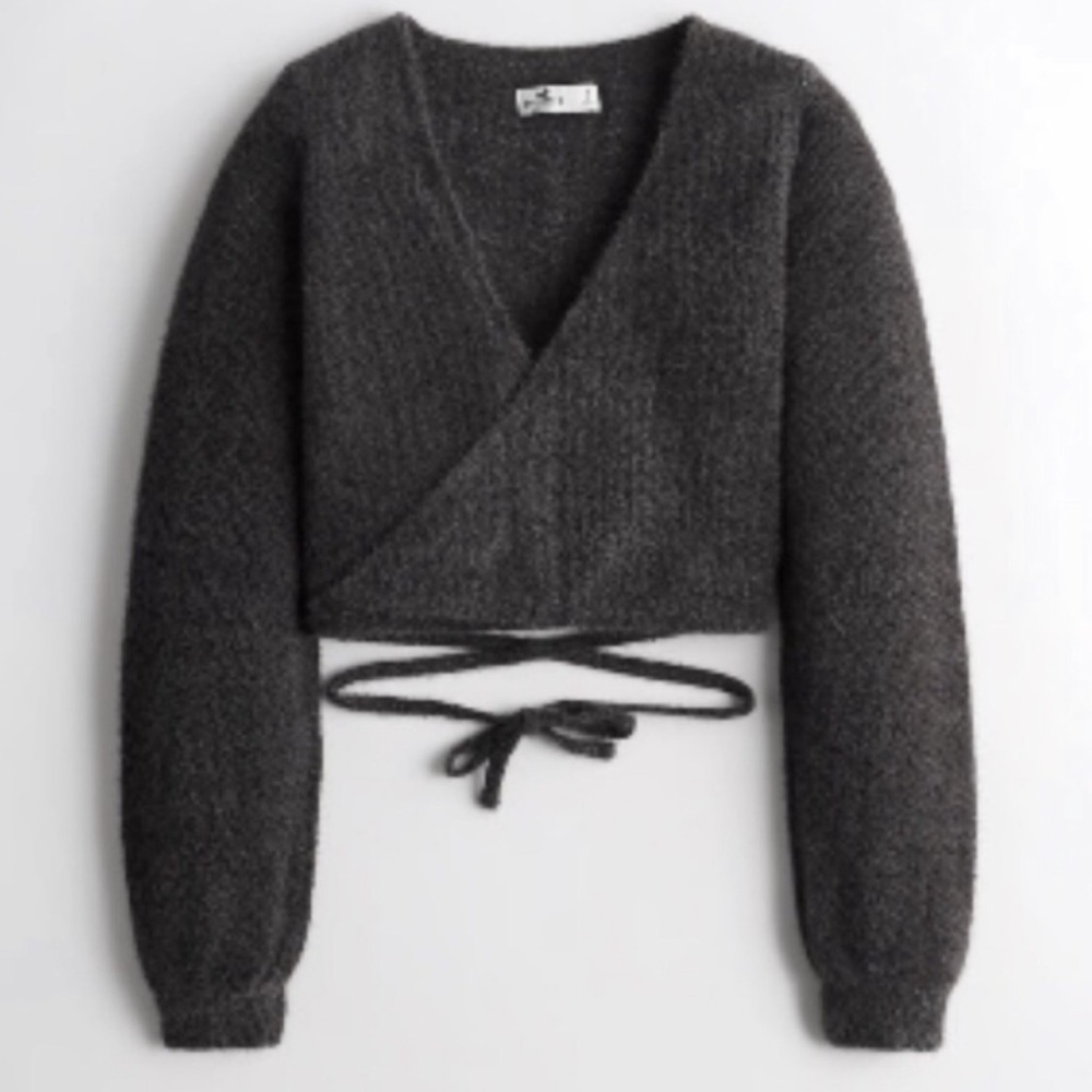 Hollister - Wrap Sweater